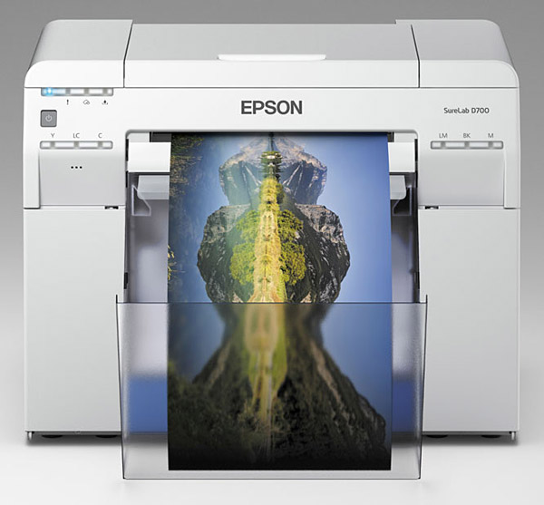 Epson SureLab D700, stampante inkjet a 6 colori per formati particolari