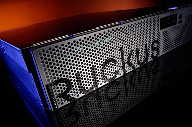 Ruckus SmartCell, gestione di classe carrier per il cloud Ruckus SmartCell, gestione di classe carrier per il cloud