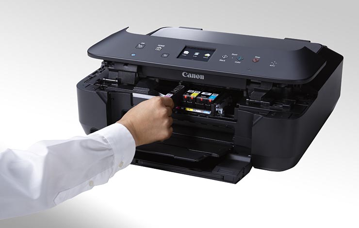 Canon, performance e connettività per i nuovi multifunzione e scanner 