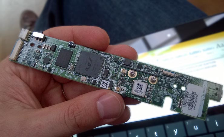 Fujitsu ScanSnap iX100, lo scanner portatile di alta qualità