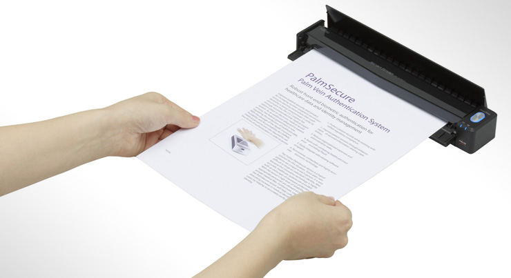 Fujitsu ScanSnap iX100, lo scanner portatile di alta qualità