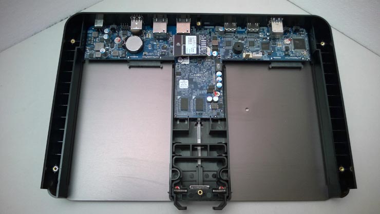 QNAP HS-251, il NAS fanless silenzioso e versatile