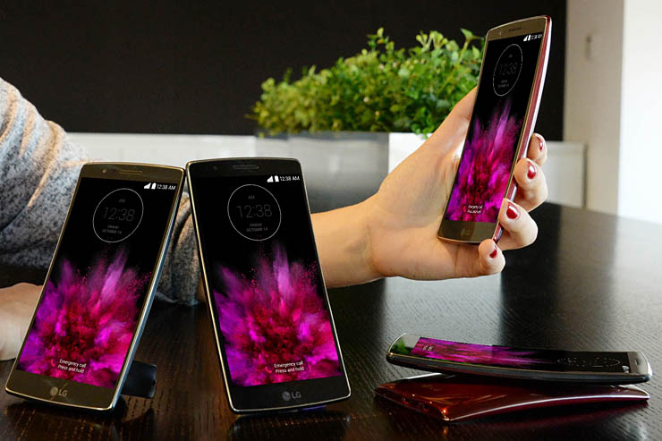 LG G Flex2 in mostra a MWC 2015