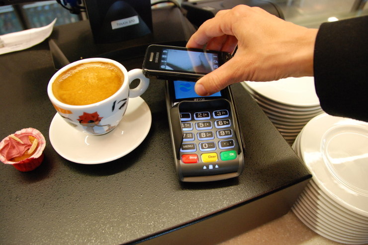 Visa Europe, aumentano i pagamenti contactless
