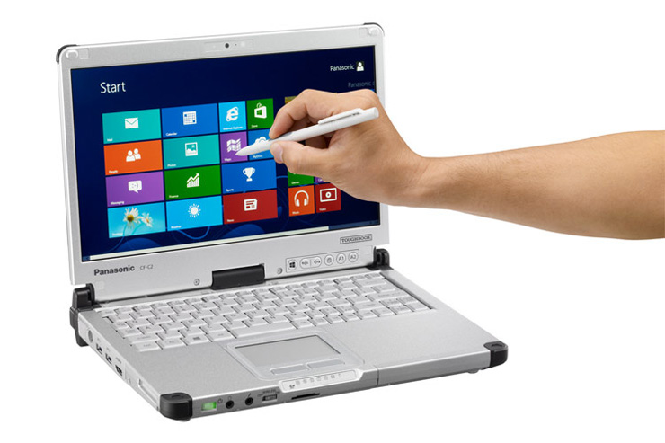 Panasonic, gli ibridi minacciano il primato dei laptop