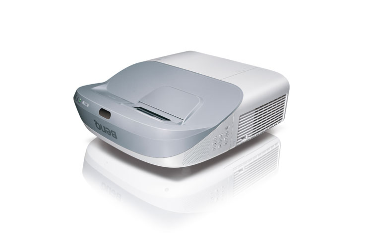 BenQ MW883UST e MX882UST, videoproiettori educational