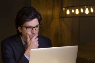 ADJ Blue Defence, gli occhiali che proteggono dalla luce blu
