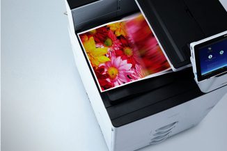 Ricoh SP C840DN e C842DN, stampanti A3 con pannello “smart”