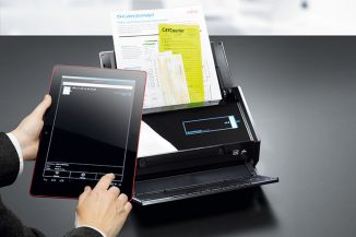 Fujitsu è al CeBIT con gli scanner per la trasformazione digitale