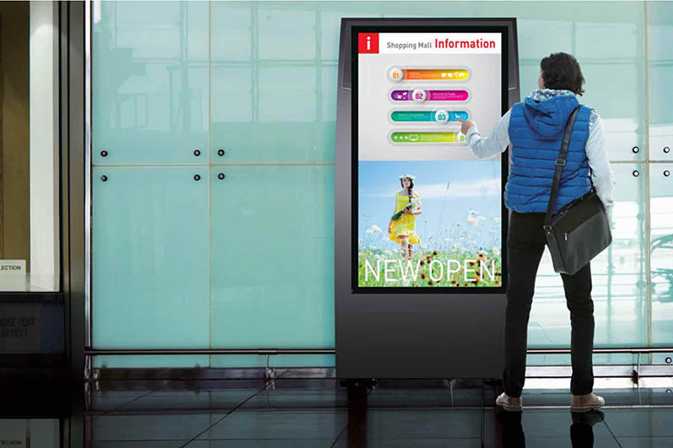 Panasonic AF1-SST e LF80-SST, display interattivi e accurati