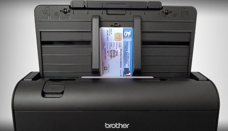 Brother ADS-3600W, network scanner compatto per le imprese