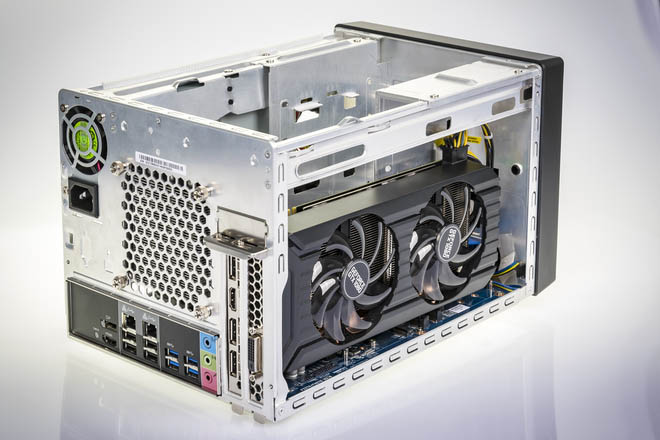 SZ270R8, miniPC con supporto GPU dual-slot e Intel Optane