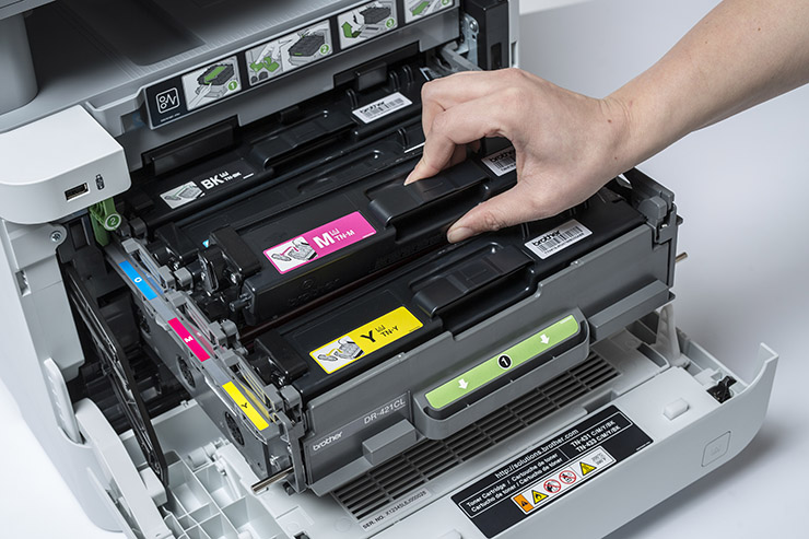 Brother MFC-L9570CDW, MFP laser a colori per elevati volumi