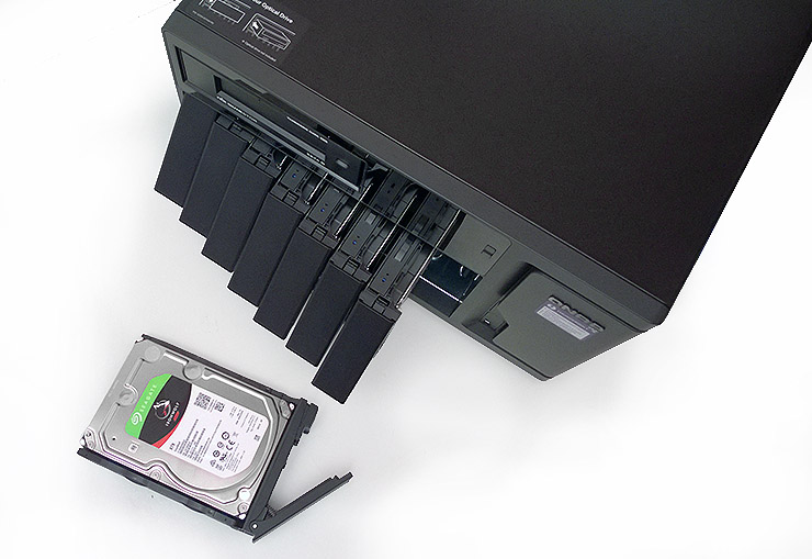 Tandberg RDX QuikStor e NAS QNAP, integrazione completa