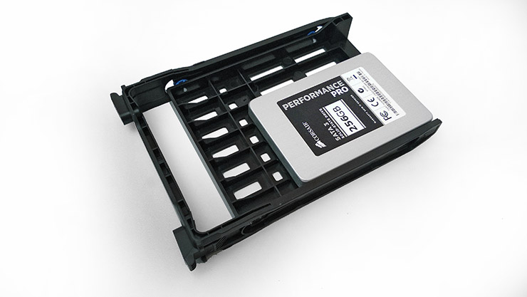 QNAP TS-328, supporto RAID 5 per le microimprese