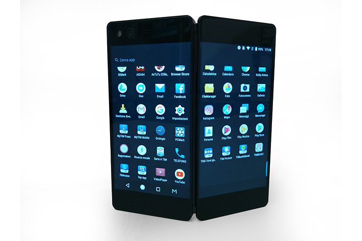 ZTE Axon M, due display aiutano la produttività mobile