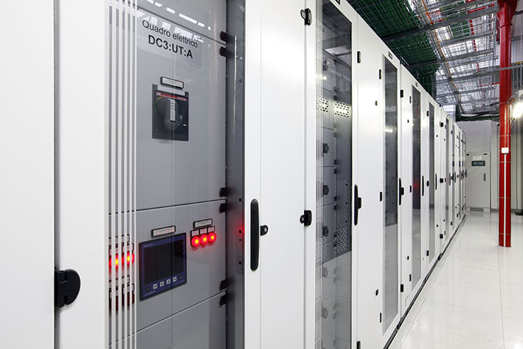 Equinix festeggia 20 anni e si espande sul mercato italiano