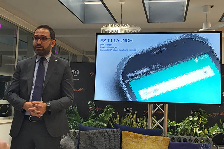 Panasonic Toughbook FZ-T1, robusto e versatile per il business