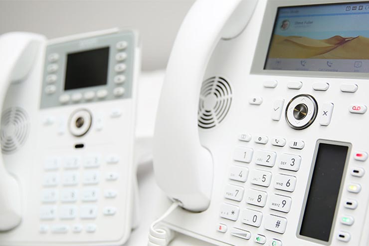 Snom dà il via all’alleanza con il provider telefonico Xelion