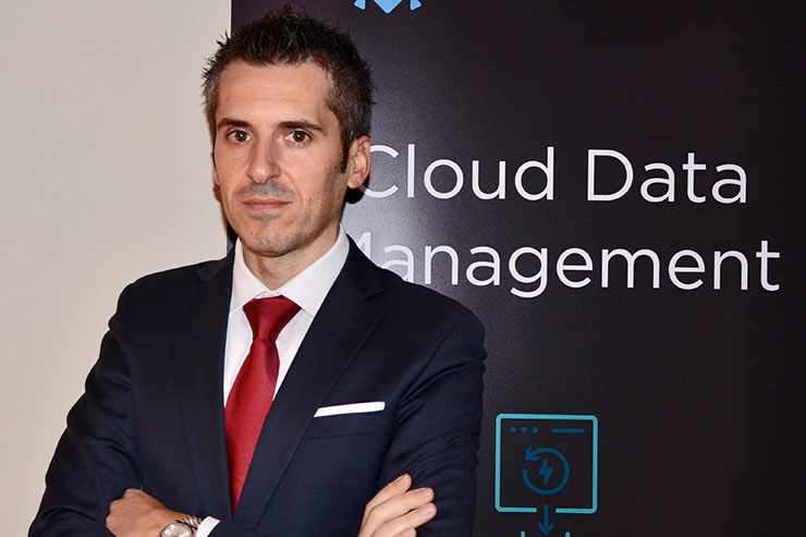 Rubrik, l’esplosione dei dati e il Cloud Data Management Rubrik, l’esplosione dei dati e il Cloud Data Management