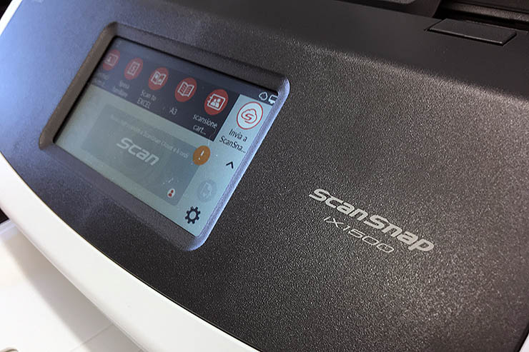 PFU semplifica la gestione documentale con lo ScanSnap iX1500