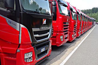 TomTom mette mezzo milione di veicoli automatici su strada