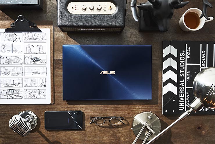 Asus, in Italia i notebook ZenBook 13 e ZenBook 14