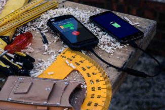 Cat Phones, per le aziende europee i cellulari sono fragili.