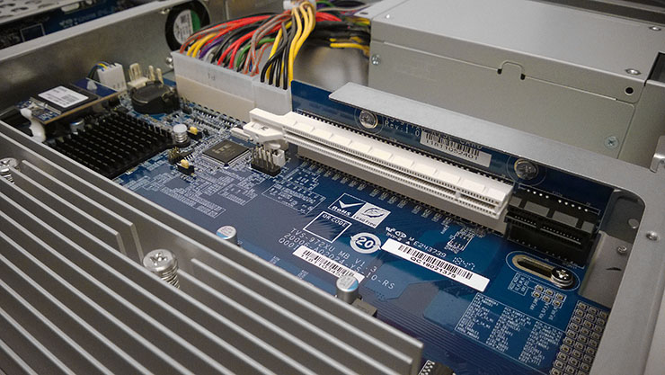 QNAP TVS-972XU, nove drive bay per il tiering avanzato