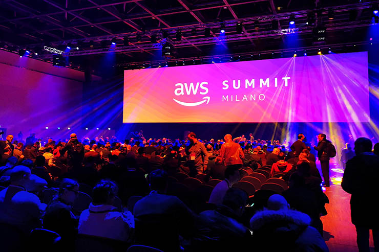 AWS Summit, Amazon guida la rivoluzione cloud