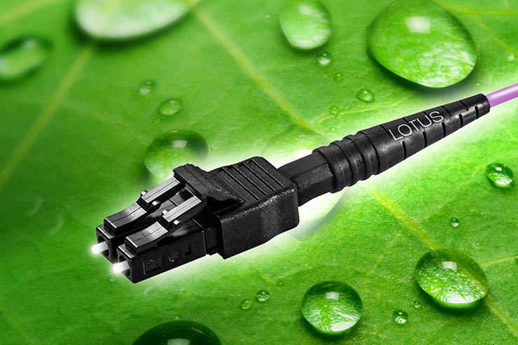 Rosenberger OSI svela i connettori autopulenti PreCONNECT Lotus