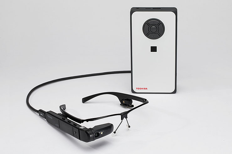 dynabook indaga sul rapporto tra smart glass e manager IT
