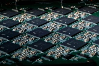 Intel prosegue nello sviluppo del sistema neuromorfico Pohoiki Beach