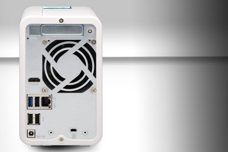 QNAP TS-251D, NAS compatto con espandibilità PCI Express
