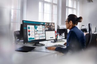Attiva distribuisce EIZO