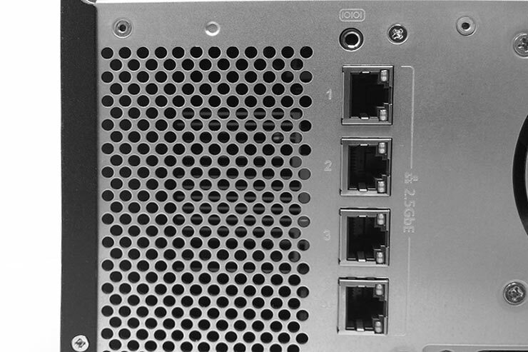 QNAP TS-h686