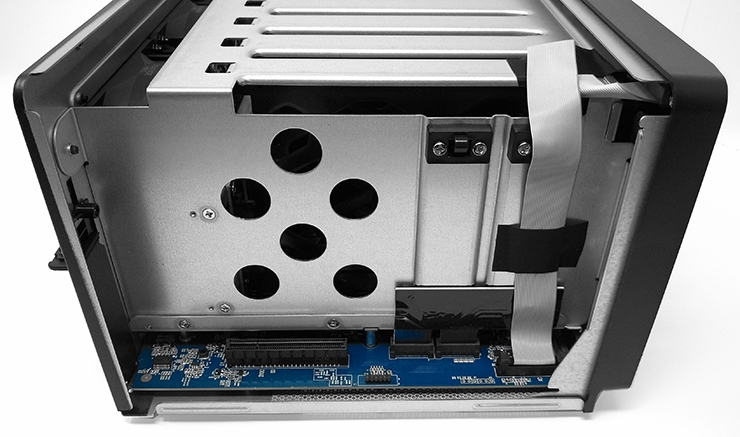Synology DS1621xs+