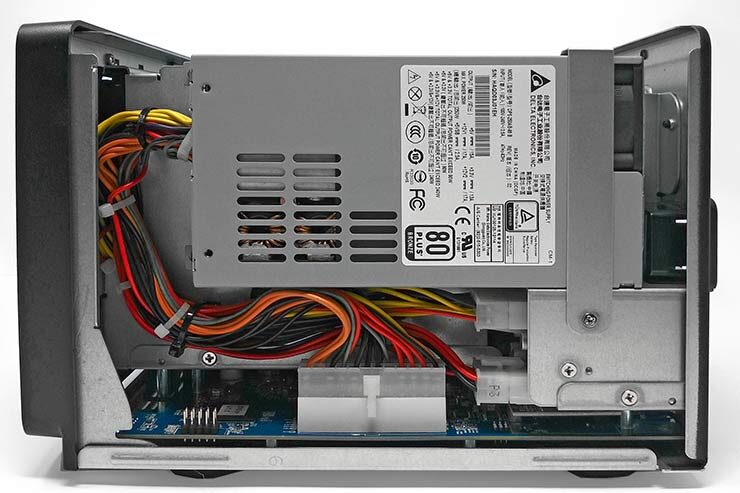 Synology DS1621xs+