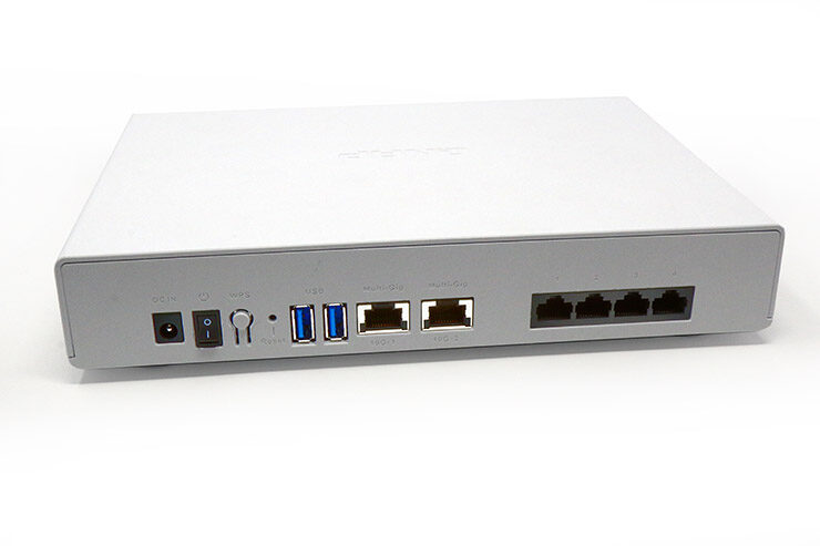 Router SD-WAN QNAP QHora-301W