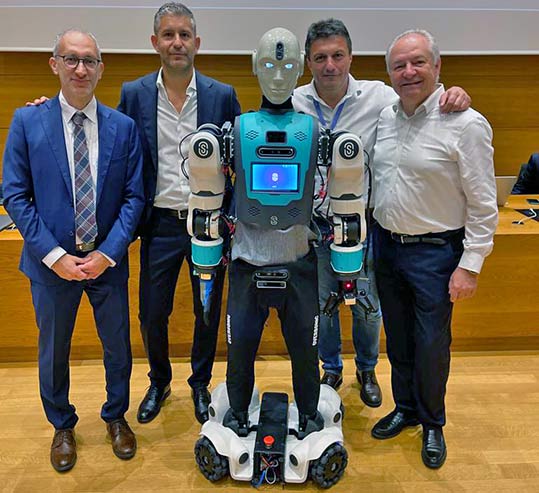 robot umanoide