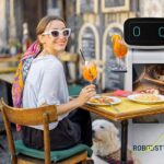 Partnership Roboost e Qodeup per robot camerieri innovativi robot camerieri