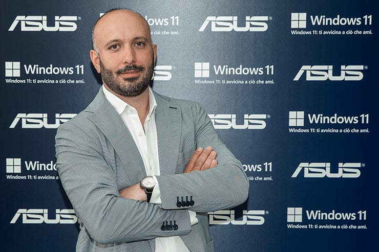 ASUS