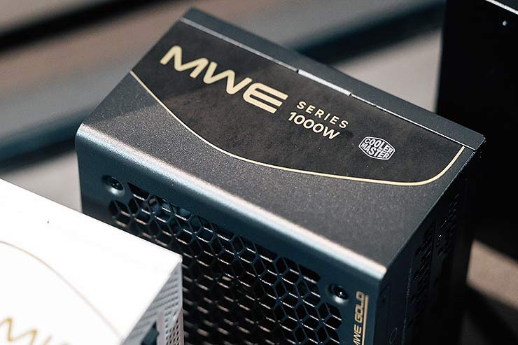 alimentatori cooler master